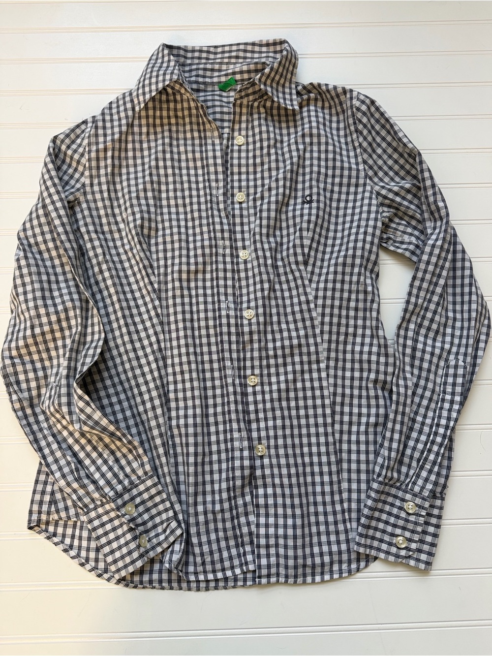 (118)United Colors of Benetton Women’s S Plaid Button Shirt Black White Logo